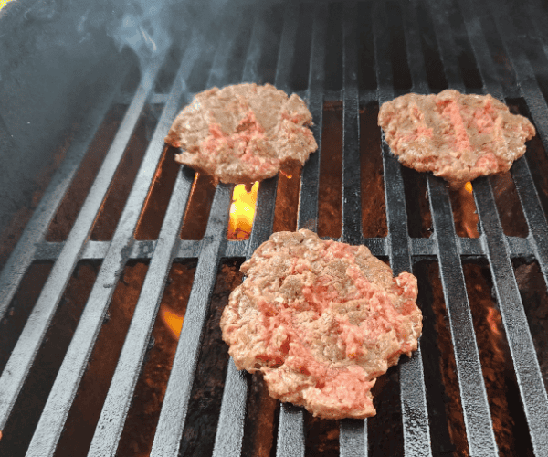 easy smash burger tacos with pico de gallo