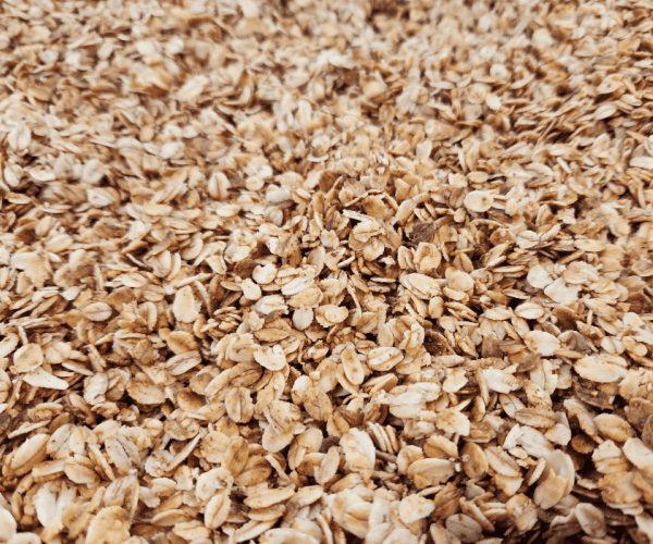 Homemade granola with oats and honey recipe